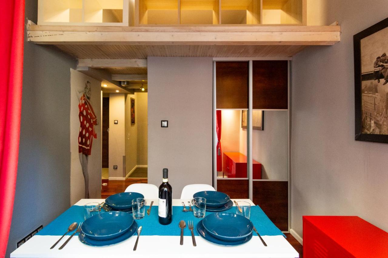 Lilly Apartment Main Train Station Old Town By The Castle Suites Krakow Bagian luar foto